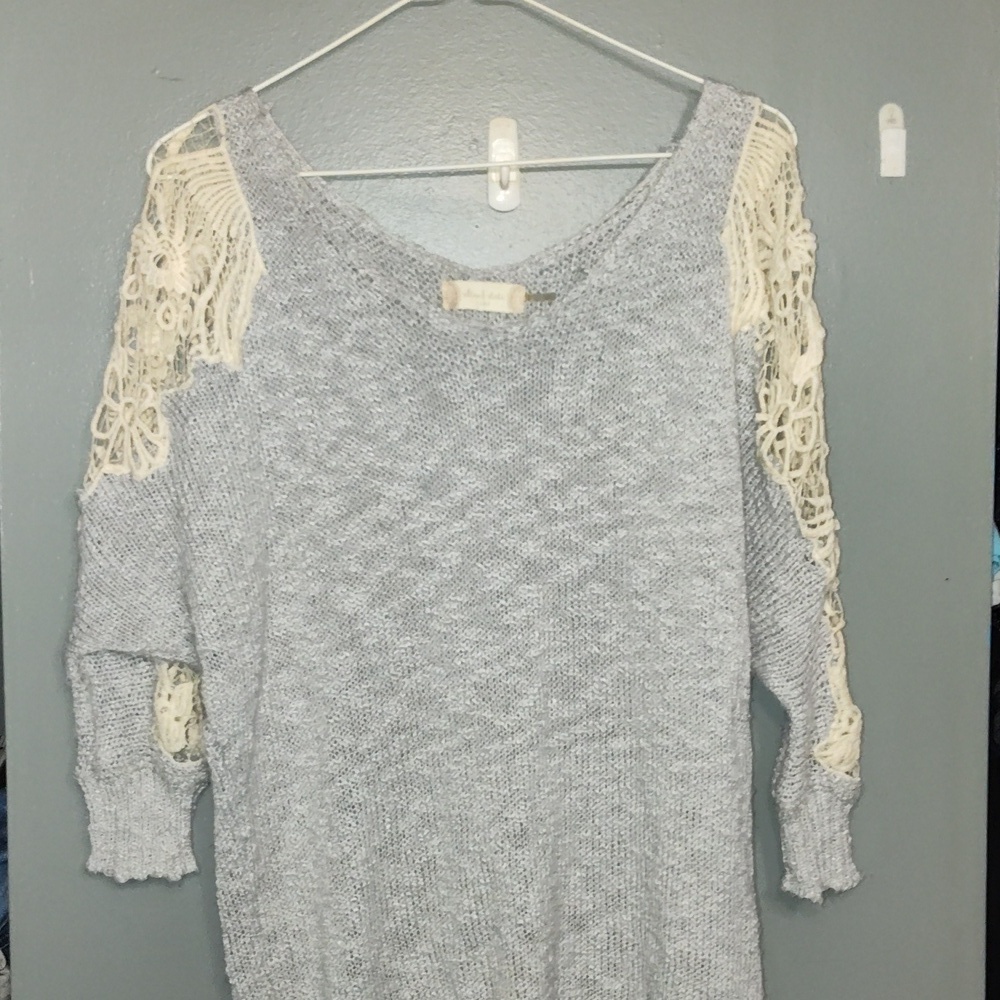 Altered state long gray and lace and knit shoulder sweater size small medium